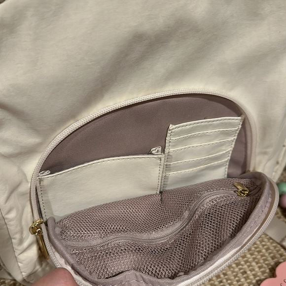 Isaac Mizrahi Viral Backpack Diaper Bag viral TikTok NWT LAST ONE - Picture 3 of 12